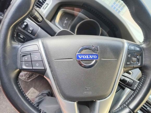 [武汉·鄂A] 二手沃尔沃沃尔沃S602015款 S60L T5 智驭版
