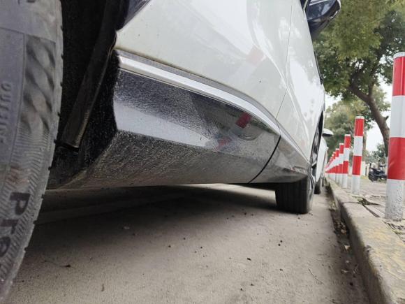 [上海·苏E] 二手荣威荣威RX52023款 1.5T 尊荣滑屏版