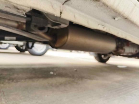 [常州·苏D] 二手上汽大通MAXUS新途V902022款 2.0T手动VAN后驱长轴高顶后单胎3座