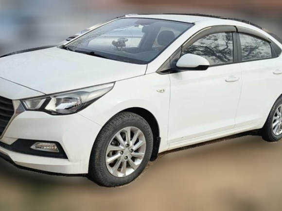 现代悦纳2016款 1.4L 手动炫酷版GLS「青岛二手车」「天天拍车」