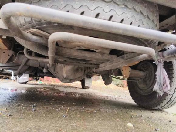 [苏州·苏E] 二手依维柯依维柯褒迪2012款 2.5T-A32 基本型