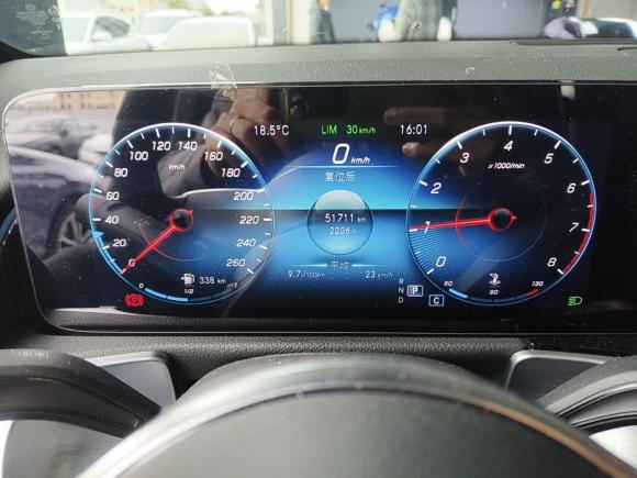 [上海·沪B] 二手奔驰奔驰GLB2020款 GLB 200 时尚型