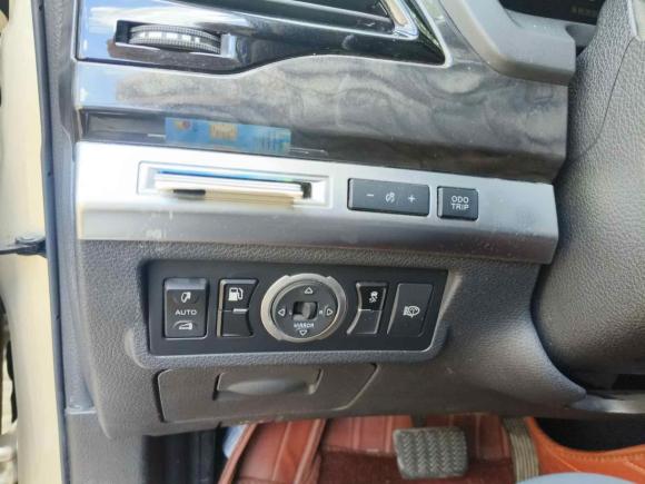 [武汉·鄂A] 二手比亚迪唐新能源2015款 2.0T 四驱旗舰型