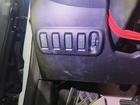 [成都·川G] 二手smartsmart fortwo2018款 0.9T 66千瓦硬顶先锋版 国V