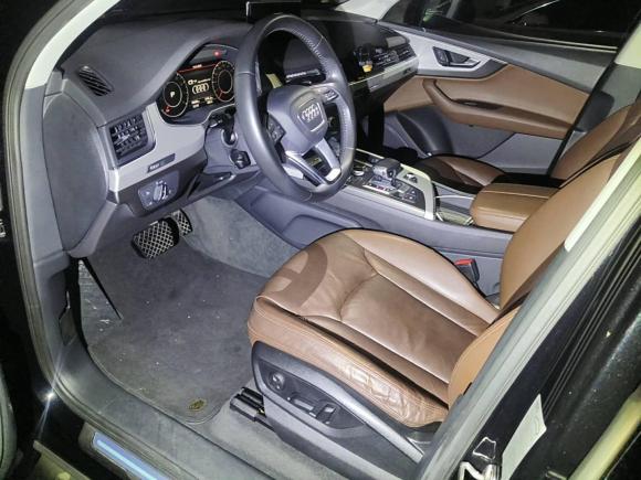 [深圳·粤B] 二手奥迪奥迪Q72016款 40 TFSI 舒适型