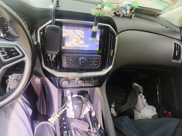 [上海·苏F] 二手江铃驭胜S3502016款 2.0T 自动四驱汽油超豪华版5座