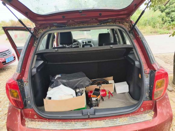 [佛山·粤Y] 二手铃木天语 SX42013款 1.6L 自动酷锐型