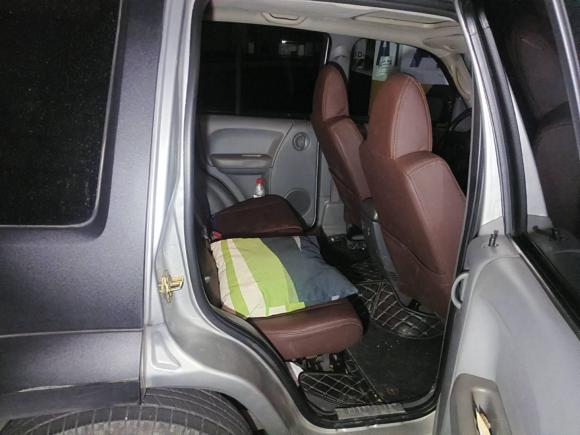 [成都·川G] 二手Jeep自由人2004款 3.7L