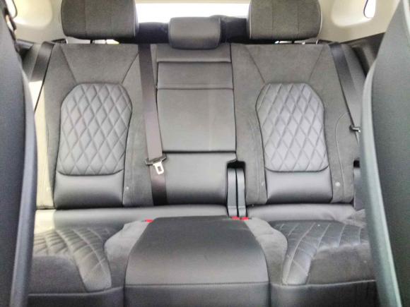 [上海·沪C] 二手红旗红旗HS52019款 2.0T 智联旗领版