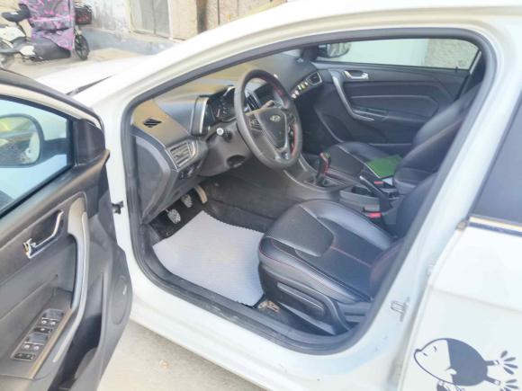 [青岛·鲁N] 二手奇瑞艾瑞泽52016款 1.5L 手动领潮版