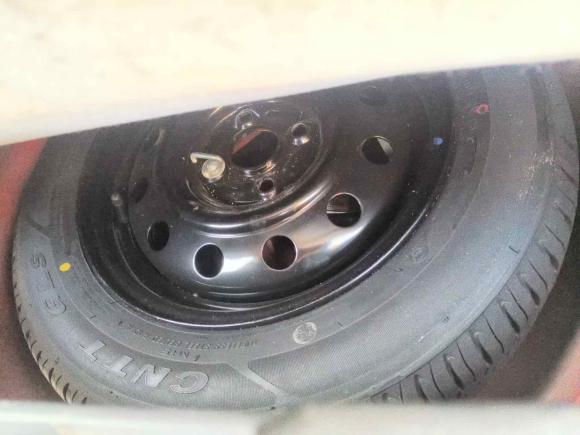 [南京·苏A] 二手铃木雨燕2016款 1.5L 手动时尚型