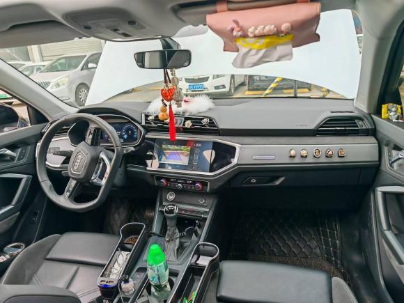 [广州·粤A] 二手奥迪奥迪Q32020款 40 TFSI 时尚动感型