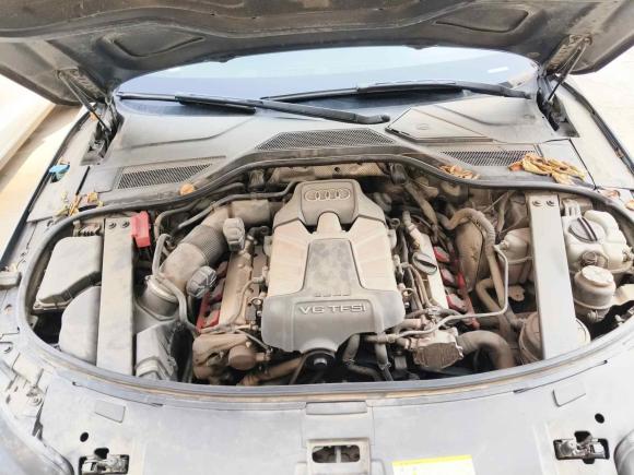 [青岛·鲁B] 二手奥迪奥迪A82013款 A8L 45 TFSI quattro豪华型
