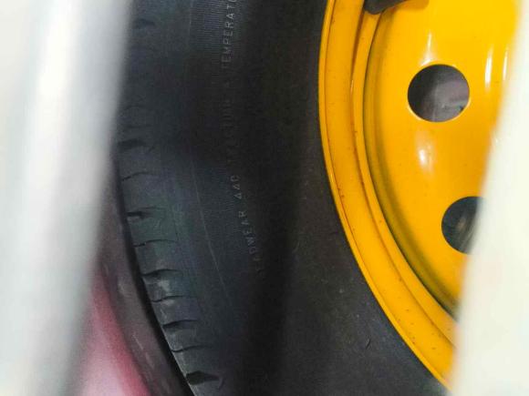 [西安·陕A] 二手铃木雨燕2013款 1.5L 手动20周年限量版