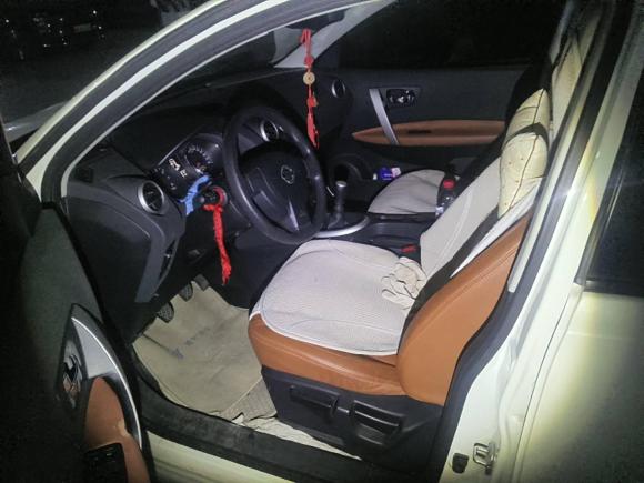 [成都·川A] 二手日产逍客2015款 2.0XL 酷火 MT 2WD