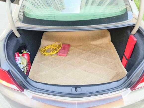 [无锡·苏B] 二手别克君威2012款 2.0L 舒适版