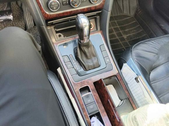 [上海·沪M] 二手大众帕萨特2011款 1.8TSI DSG御尊版