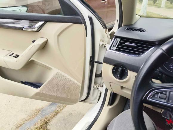 [西安·陕A] 二手斯柯达明锐2015款 1.6L 自动逸俊版