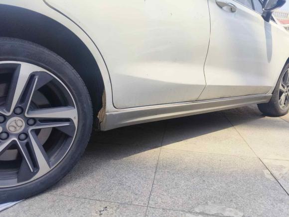 [杭州·浙A] 二手北京汽车北京EU52018款 R500 智风版