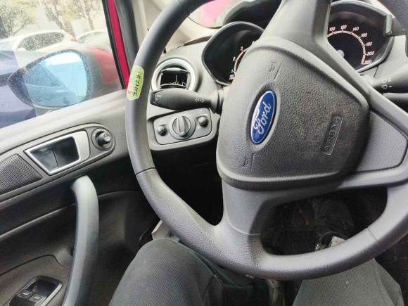 [上海·苏K] 二手福特嘉年华2013款 两厢 1.5L 自动时尚型