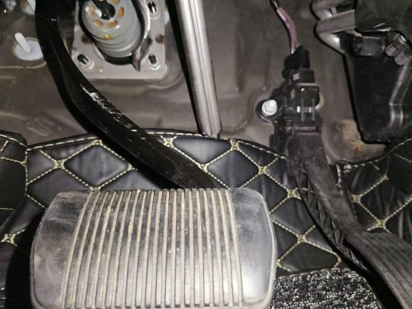 [湖州·浙E] 二手Jeep指南者2013款 2.0L 两驱豪华版