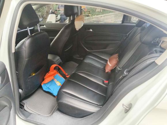 [深圳·粤B] 二手标致标致4082014款 1.8L 手动领先版