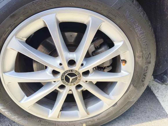 [上海·沪D] 二手奔驰奔驰A级2020款 改款 A 200 L 运动轿车动感型