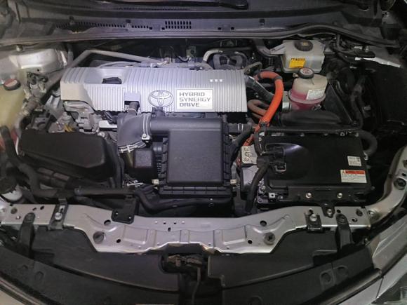 [深圳·粤B] 二手丰田雷凌2016款 双擎 1.8H GS E-CVT精英天窗版