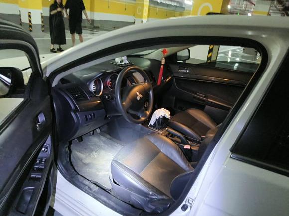 [上海·沪A] 二手三菱翼神2011款 致尚版 1.8L 手动豪华型