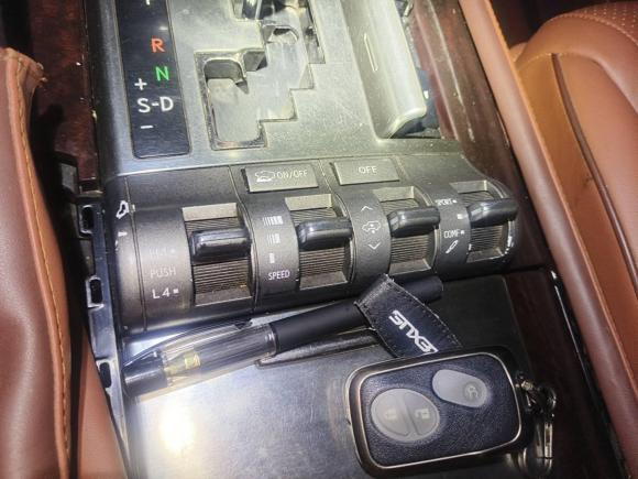 [成都·藏B] 二手雷克萨斯雷克萨斯LX2007款 570