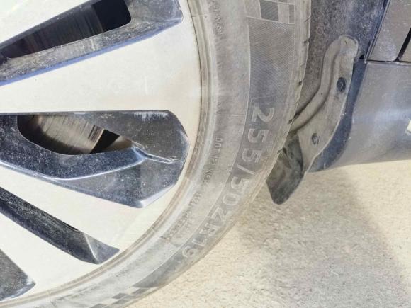 [广州·粤B] 二手奔驰奔驰EQC2021款 EQC 350 4MATIC