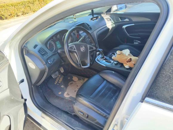 [青岛·鲁B] 二手别克君威2010款 2.0T 旗舰运动版