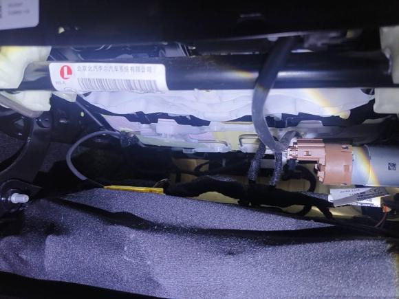 [深圳·粤B] 二手奔驰奔驰E级新能源2022款 改款三 E 350 e L 插电式混合动力运动轿车