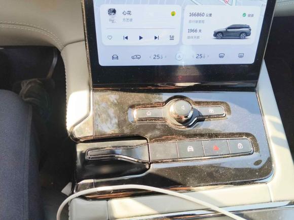 [上海·沪A] 二手蔚来蔚来ES82020款 415KM 六座版