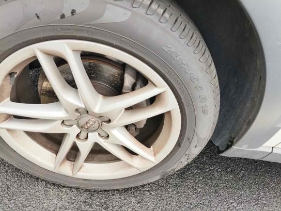 [杭州·苏U] 二手奥迪奥迪Q52018款 典藏版 40 TFSI 技术型