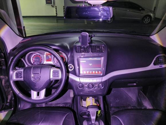 [武汉·鄂A] 二手道奇酷威2013款 2.4L 两驱尊尚版