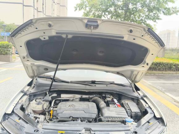 [上海·沪C] 二手大众途观L2017款 330TSI 自动两驱豪华版