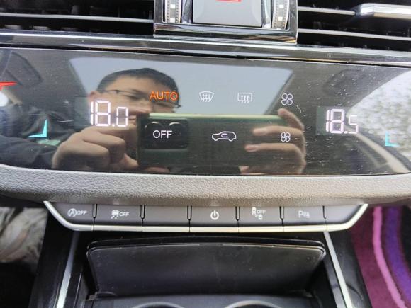 [成都·川F] 二手红旗红旗HS52019款 2.0T 智联旗享四驱版