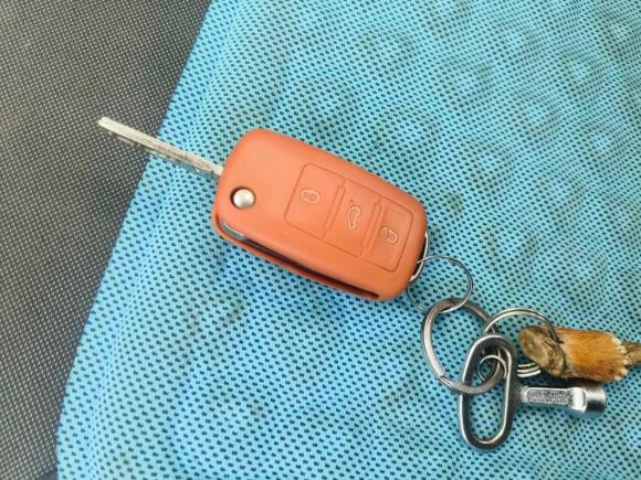 [上海·皖E] 二手大众Polo2014款 1.6L 自动舒适版