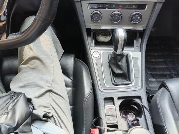 [义乌·浙G] 二手大众高尔夫2016款 230TSI 自动豪华型