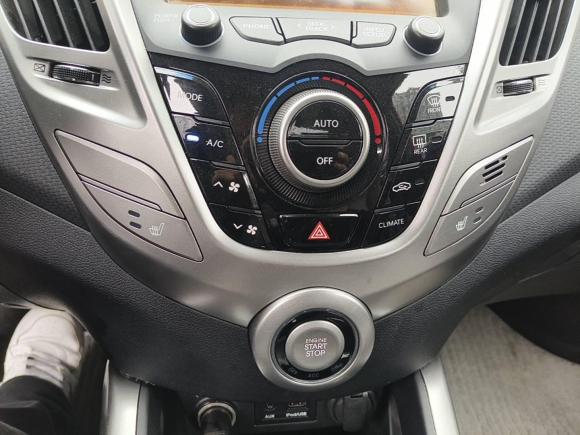 [成都·川A] 二手现代Veloster飞思2011款 1.6L 手动豪华版