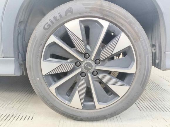 [成都·川A] 二手比亚迪宋PLUS新能源2025款 DM-i 112KM 尊贵型