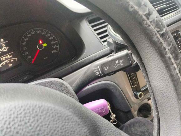 [武汉·鄂A] 二手大众朗逸2013款 改款经典 1.6L 自动风尚版