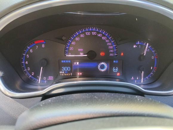 [南昌·赣A] 二手凯迪拉克凯迪拉克SRX2013款 3.0L 精英型