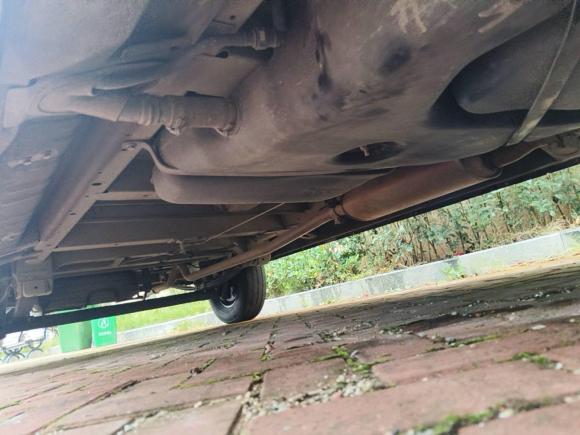 [南昌·苏B] 二手上汽大通MAXUS新途V802016款 2.5T 手动傲运通国IV长轴中顶7座