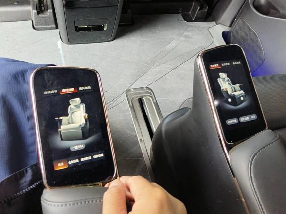 [杭州·浙M] 二手广汽传祺传祺M82023款 宗师系列 双擎 御尊版