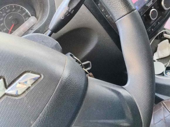 [杭州·浙A] 二手五菱汽车五菱荣光V2019款 1.5L厢式运输车实用型