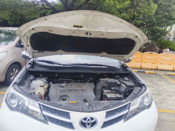 [上海·沪A] 二手丰田RAV4荣放2013款 2.0L CVT四驱新锐版