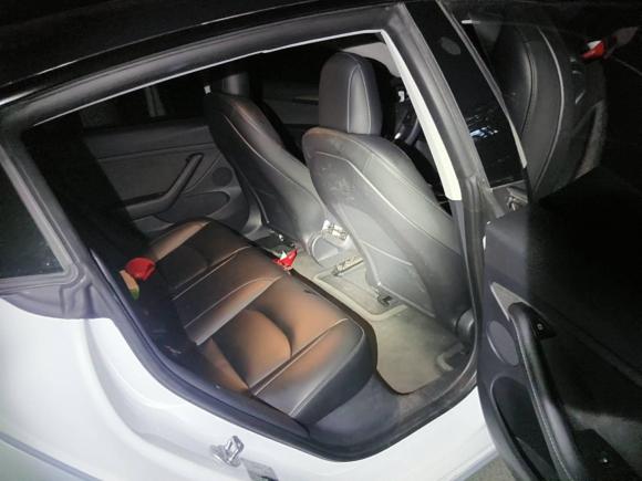 [上海·沪A] 二手特斯拉Model 32022款 后轮驱动版