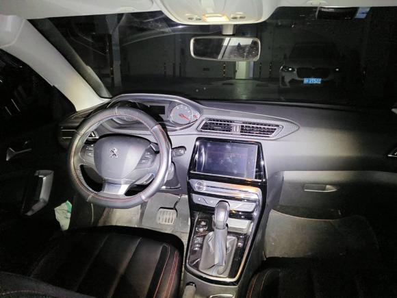 [南通·苏F] 二手标致标致3082018款 1.6L 自动豪华版